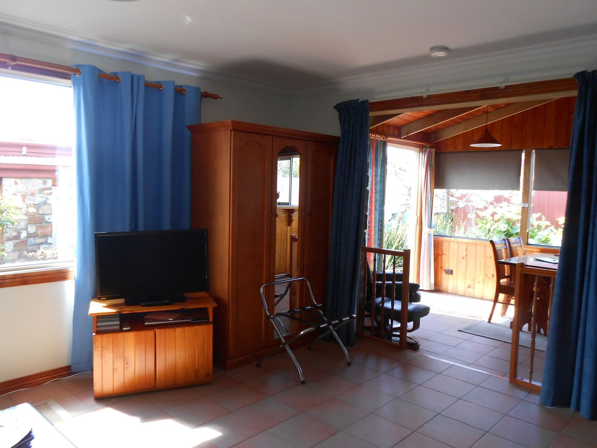 The Penguin Room - Tidelines Of Bicheno Exterior foto